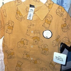 Disney yellow Winnie the Pooh Baby Shirt/shorts